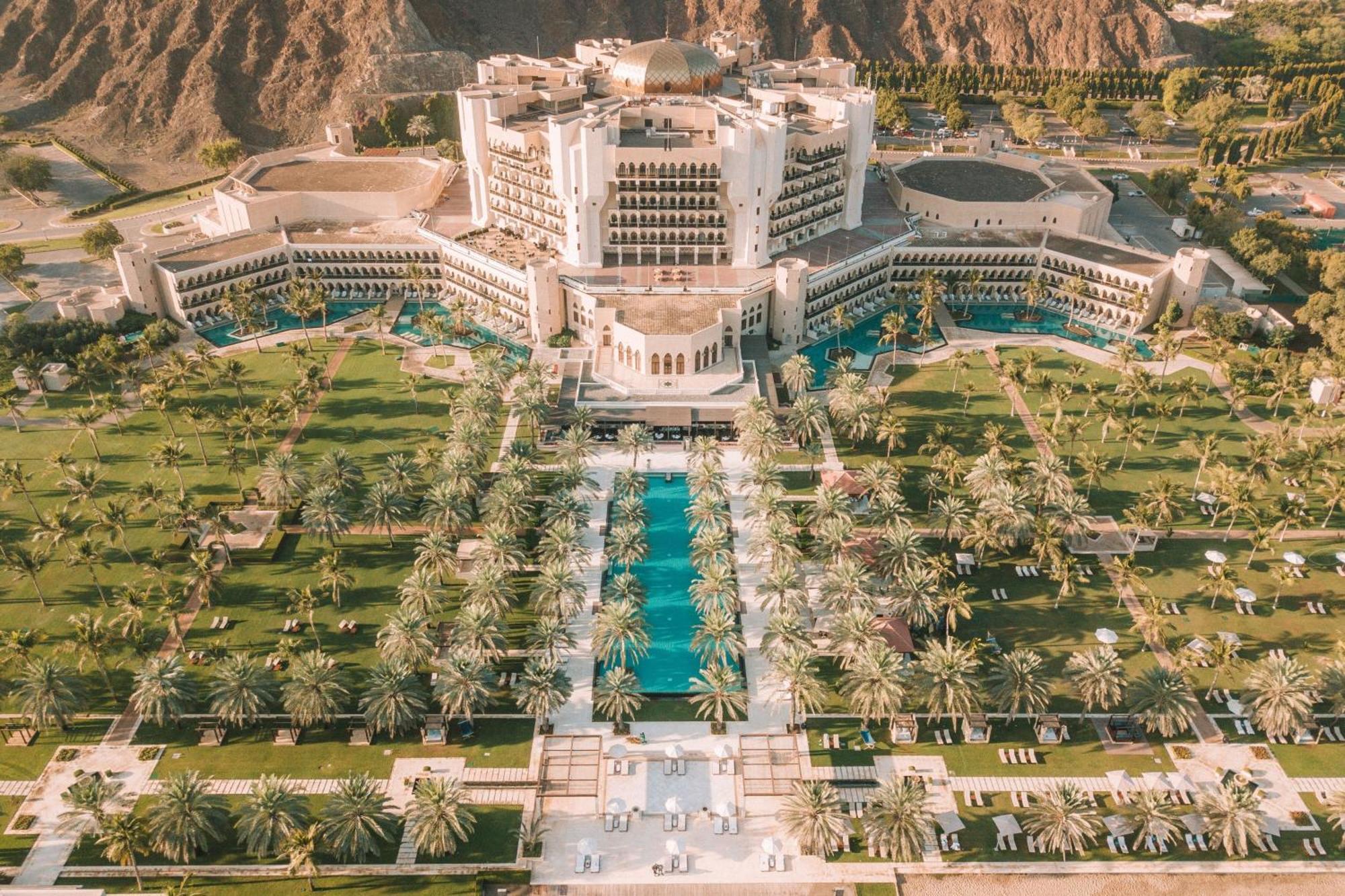 Al Bustan Palace, A Ritz-Carlton Hotel Masqat Buitenkant foto